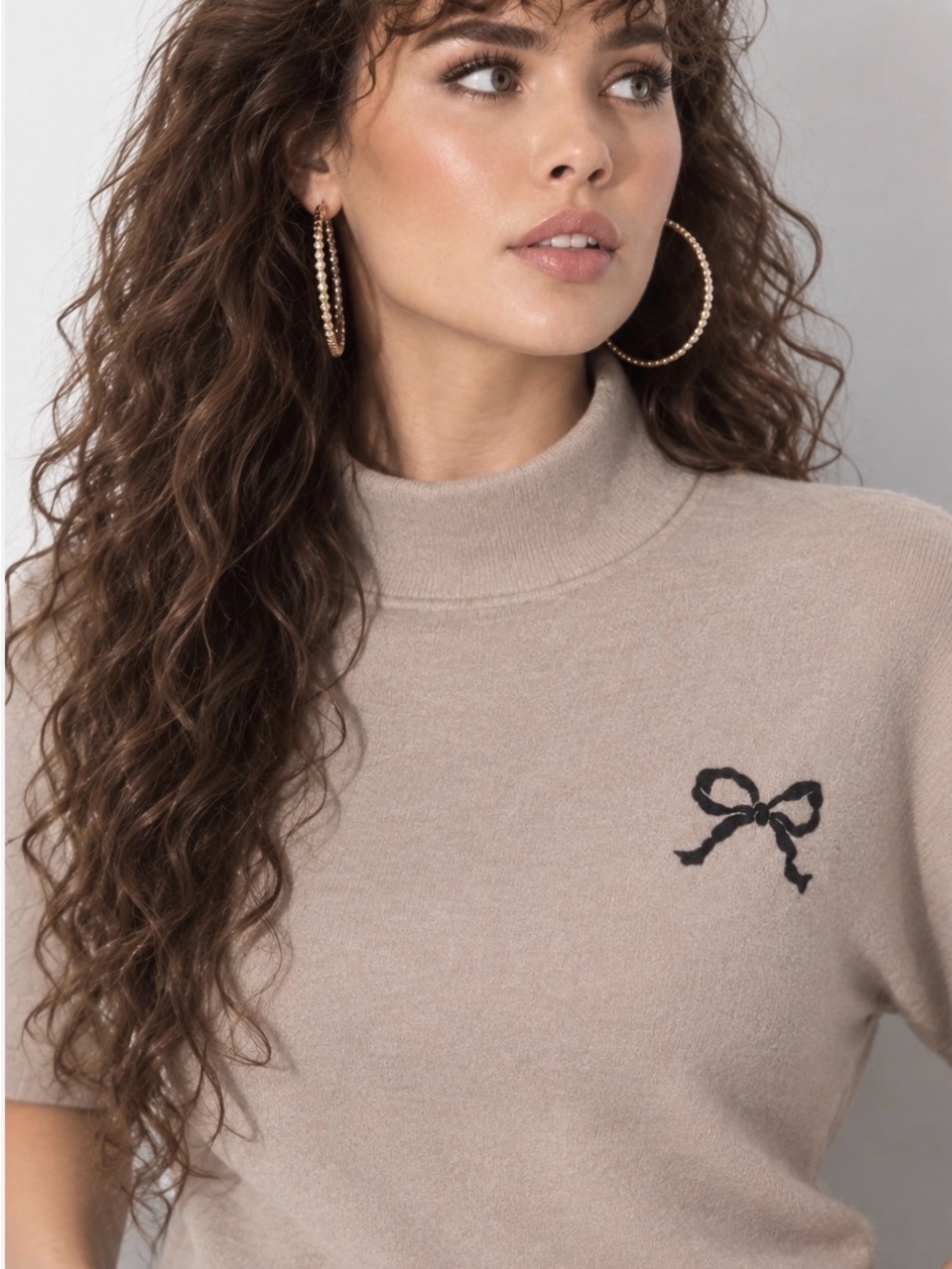 wild fable Taupe Mock Neck Short-Sleeve Sweater with Black Bow